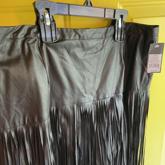 Brand New Mossimo black fringe skirt size 14 - Picture 2 of 6